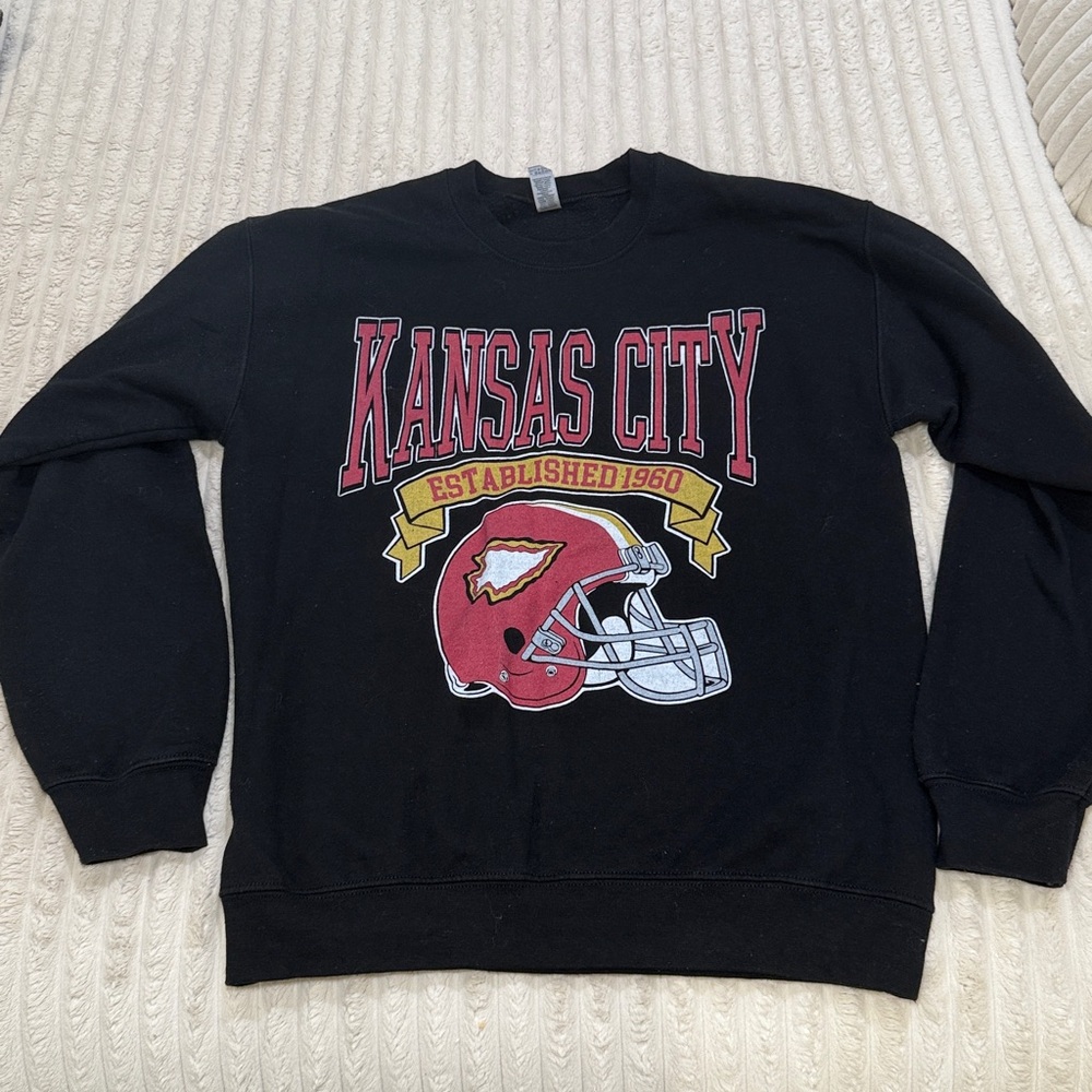 Women’s Kansas City CHIEFS Crew Neck size M